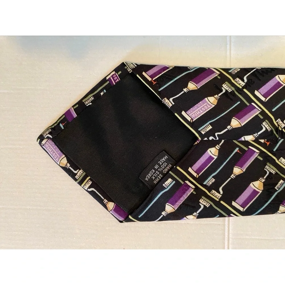 Vintage 1997 Nicole Miller Silk Tie Dentist Toothpaste Toothbrush Novelty Black